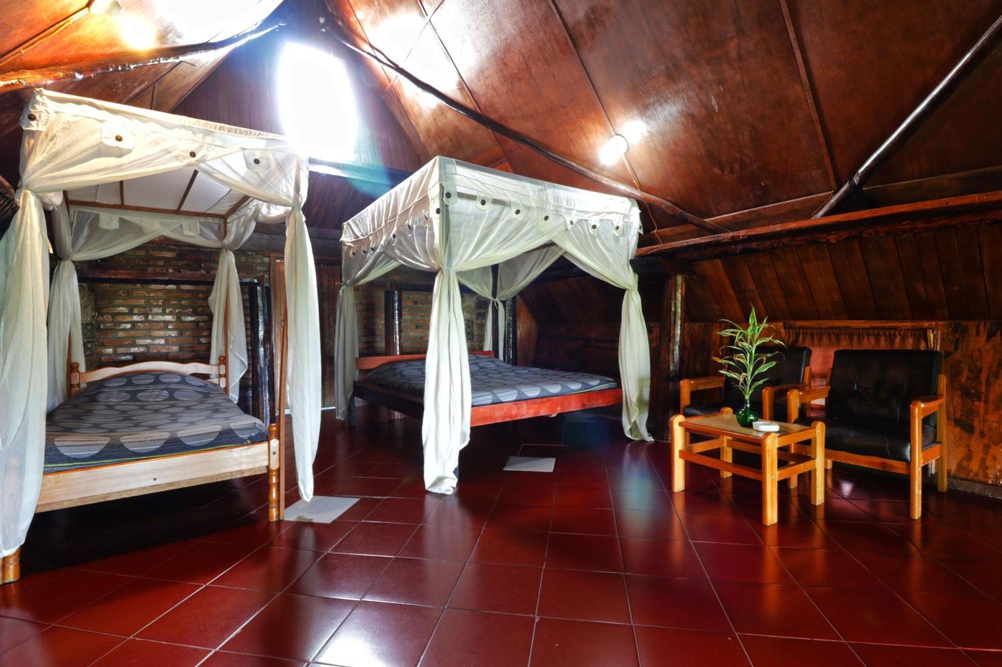 Bagus Bay Homestay Тук Тук Екстериор снимка