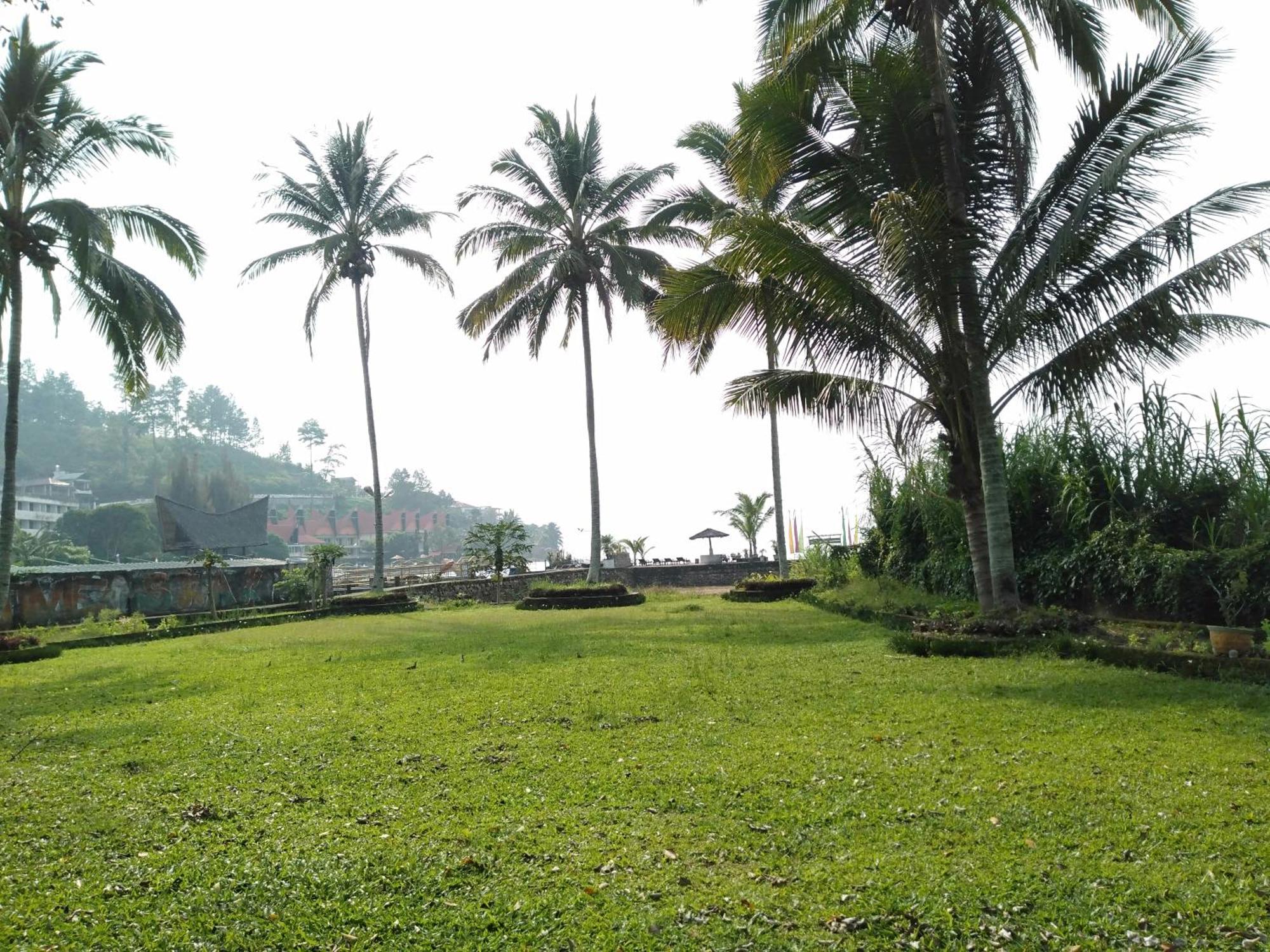 Bagus Bay Homestay Тук Тук Екстериор снимка