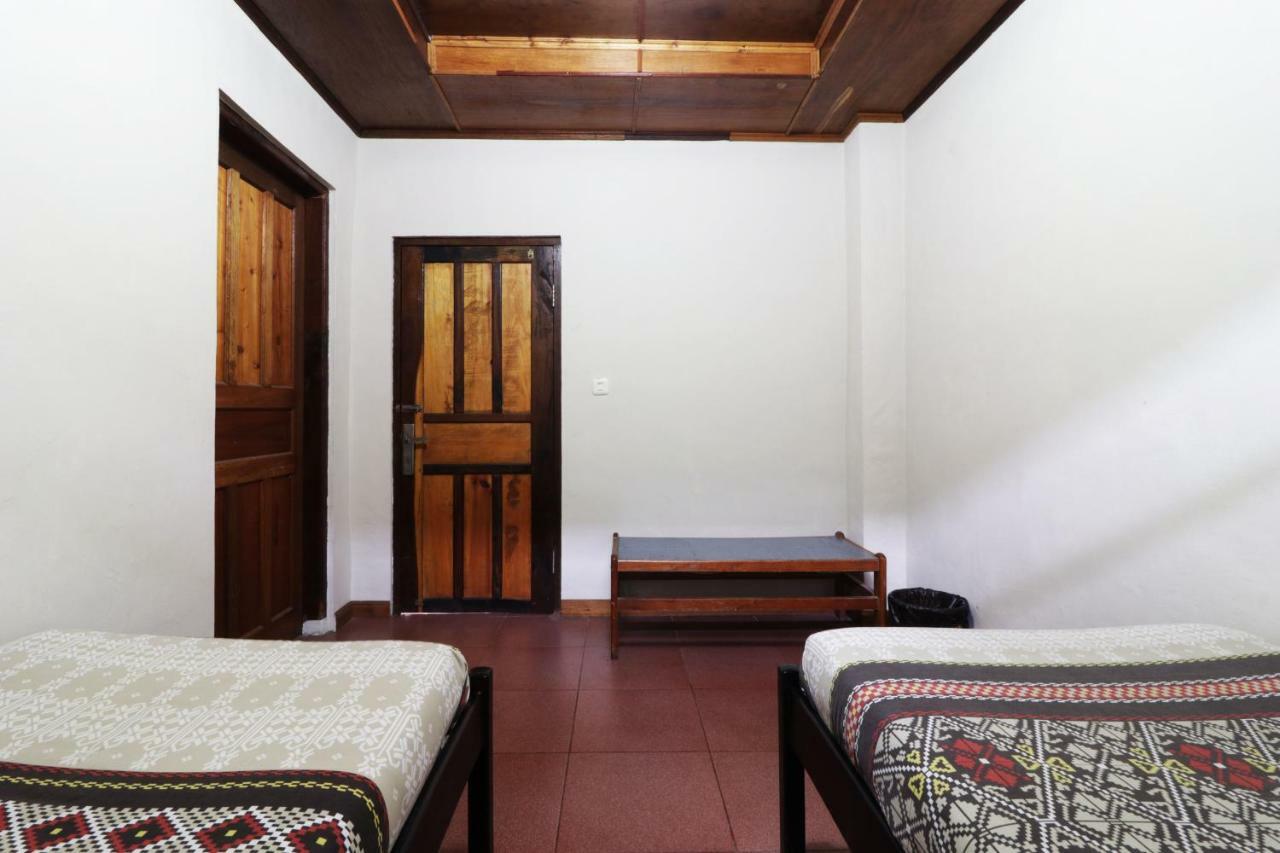 Bagus Bay Homestay Тук Тук Екстериор снимка