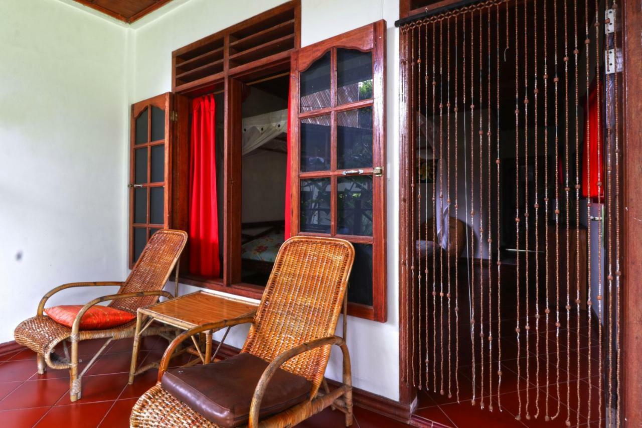 Bagus Bay Homestay Тук Тук Екстериор снимка