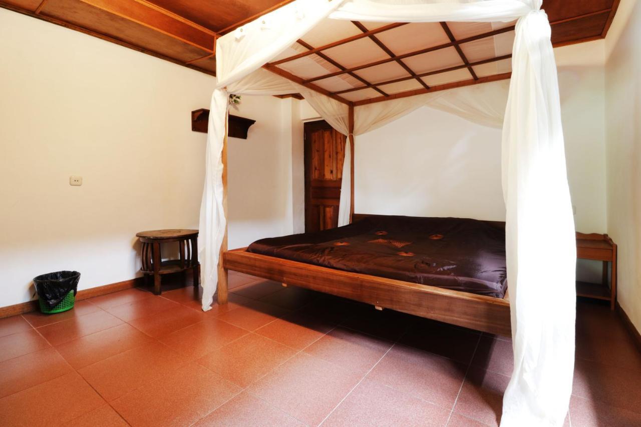Bagus Bay Homestay Тук Тук Екстериор снимка