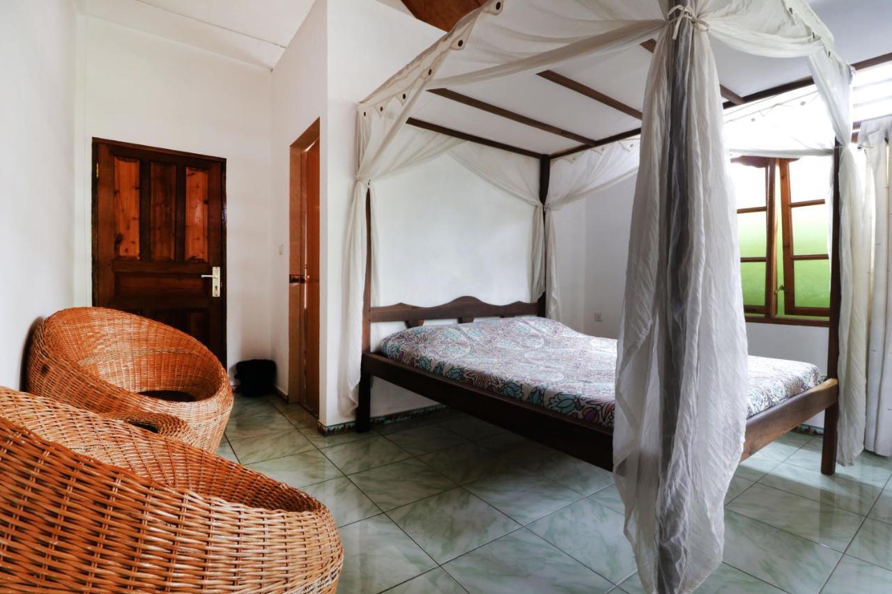 Bagus Bay Homestay Тук Тук Екстериор снимка
