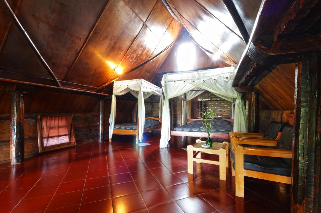 Bagus Bay Homestay Тук Тук Екстериор снимка